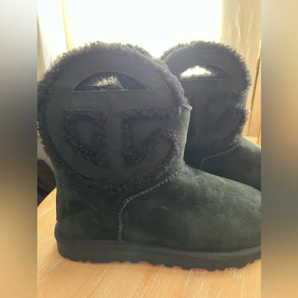 UGG x TELFAR Logo Mini in Black Women’s Size 7 New